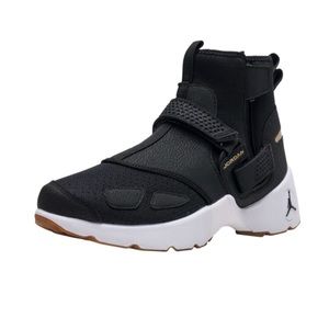 Jordan Trunner lx High 10.5 Black/black-White NIB